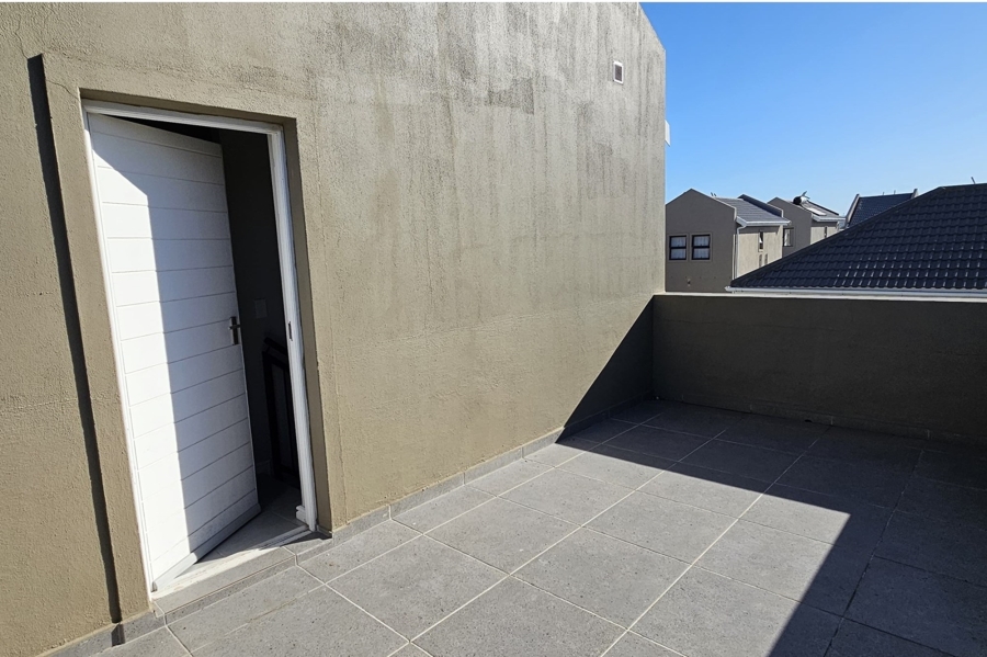 2 Bedroom Property for Sale in Zonnendal Western Cape